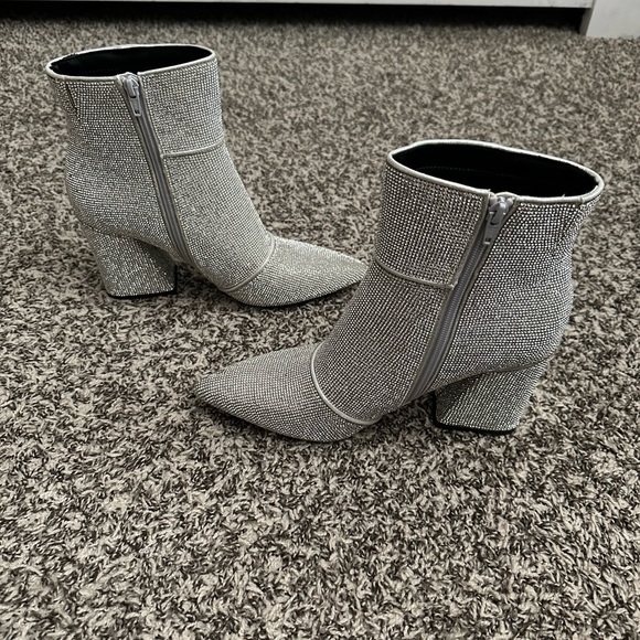 Shoe Bundle - Picture 11 of 12